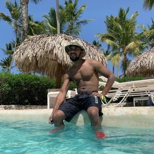 Meet your Posher, Dylan